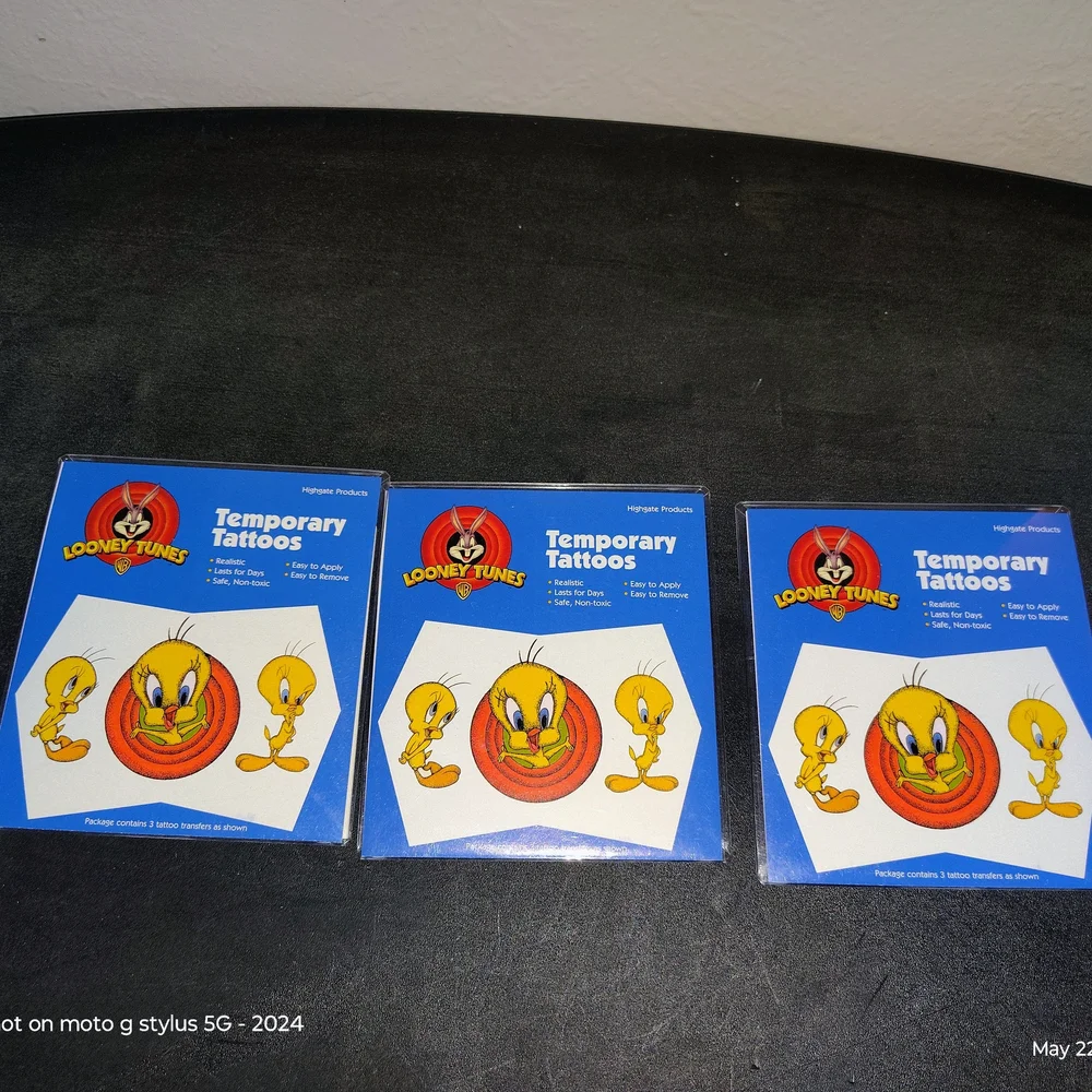 Warner Bros. Looney Tunes Temporary Tattoos - Blue and Yellow